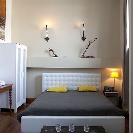 The Phileas Fogg Bed & Breakfast Saint-Josse-ten-Noode ภายนอก รูปภาพ
